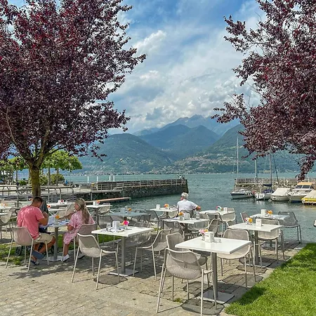 Rustico Ulivi - In Bucht Piona Vakantiehuis *